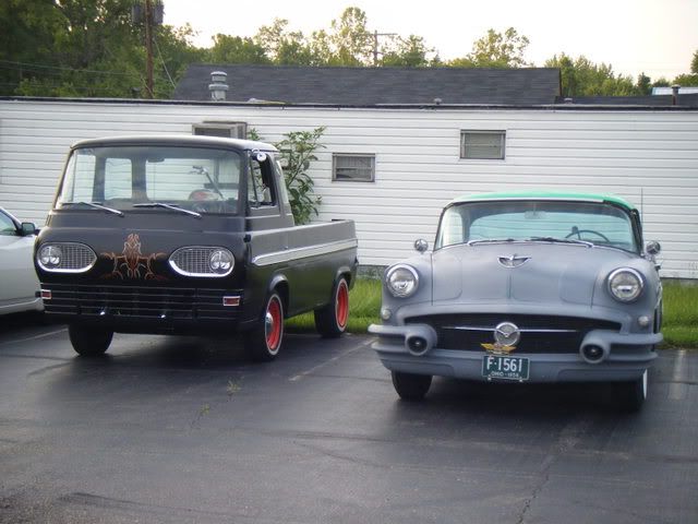 Black Beauty and Big Olds first cruise together to the Cinematic! | The